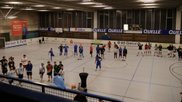 Fußballspieler auf dem Spielfeld bei der Veranstaltung Hallenmasters 2024/2025